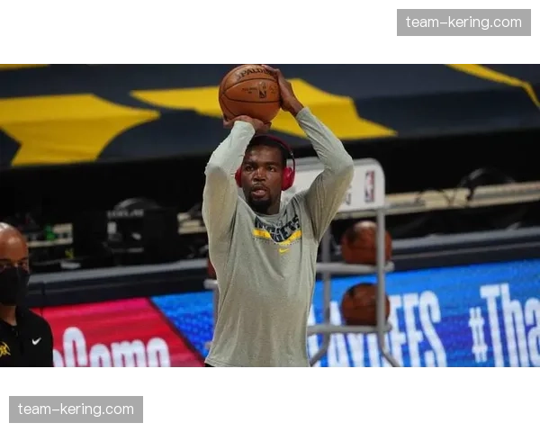 付豪内线终结效率惊人 全明星赛13中11展现柔和手感