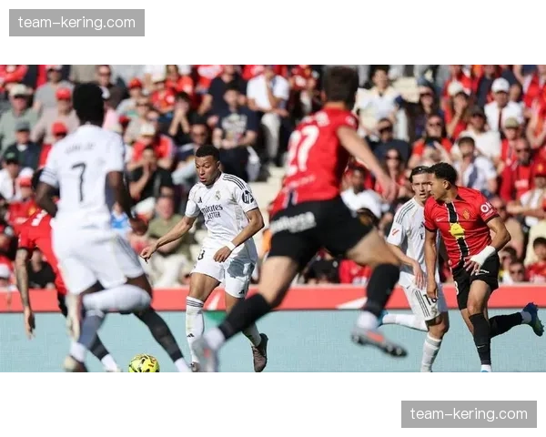 拜仁角球11次多于皇马，定位球战术成重要进攻手段