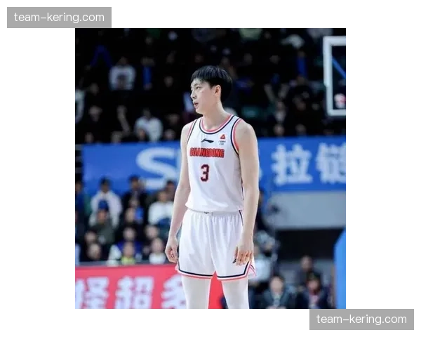 广东宏远后场主力胡明轩脚部伤病严重 走路都感疼痛